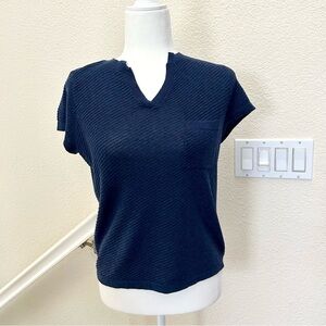 Universal Thread Navy Cap Sleeve Knit Top size XS excellent condition